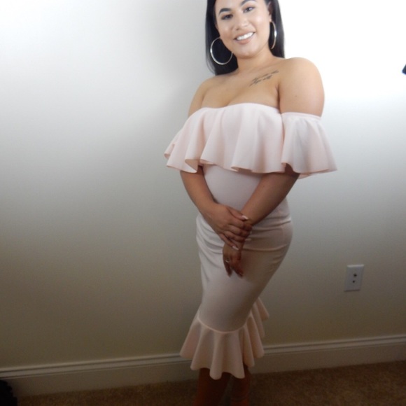 Dresses & Skirts - Light pink dress